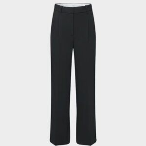 Aritzia Wilfred Effortless Pants – Black (size 4)